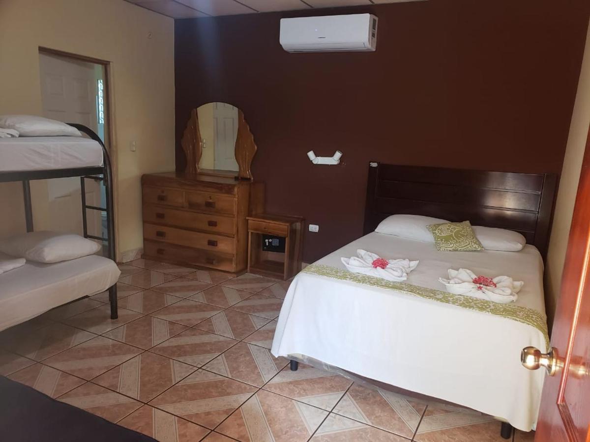 Hotel Miraflores エル・クコ エクステリア 写真