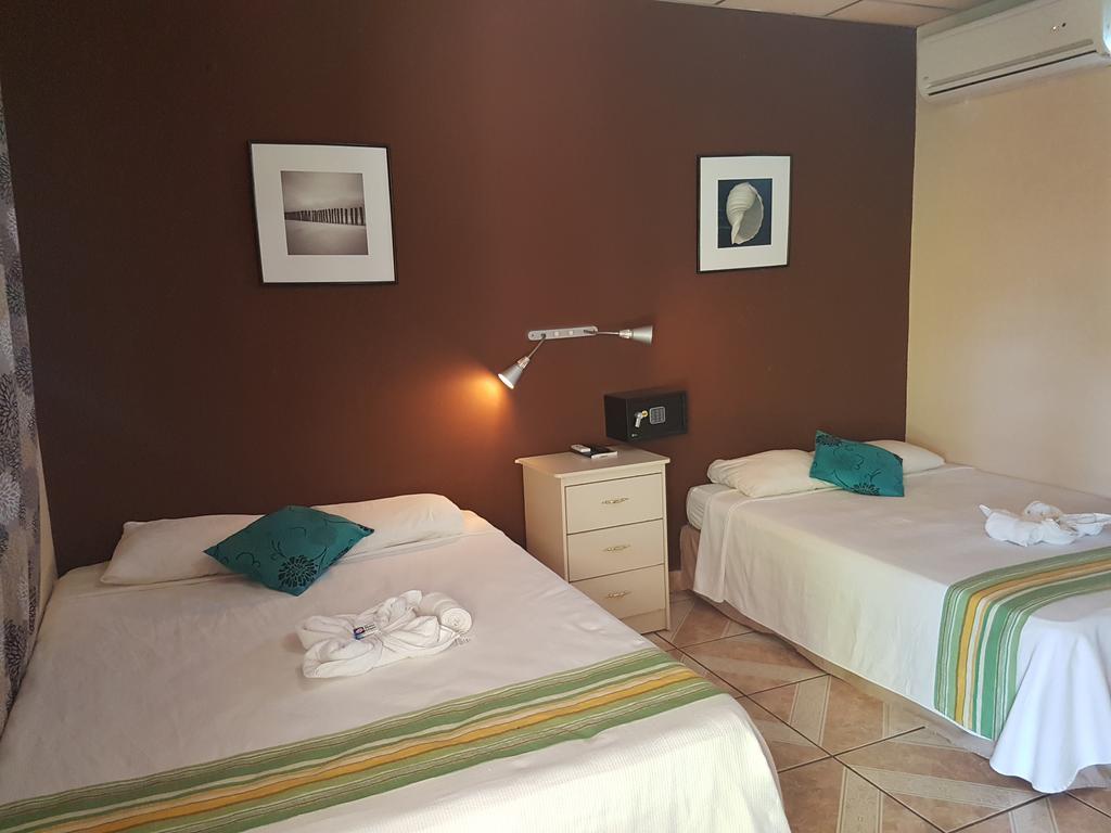 Hotel Miraflores エル・クコ エクステリア 写真